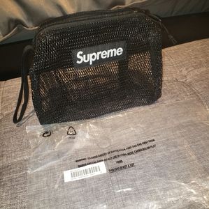 Supreme Mesh Toiletries Bag